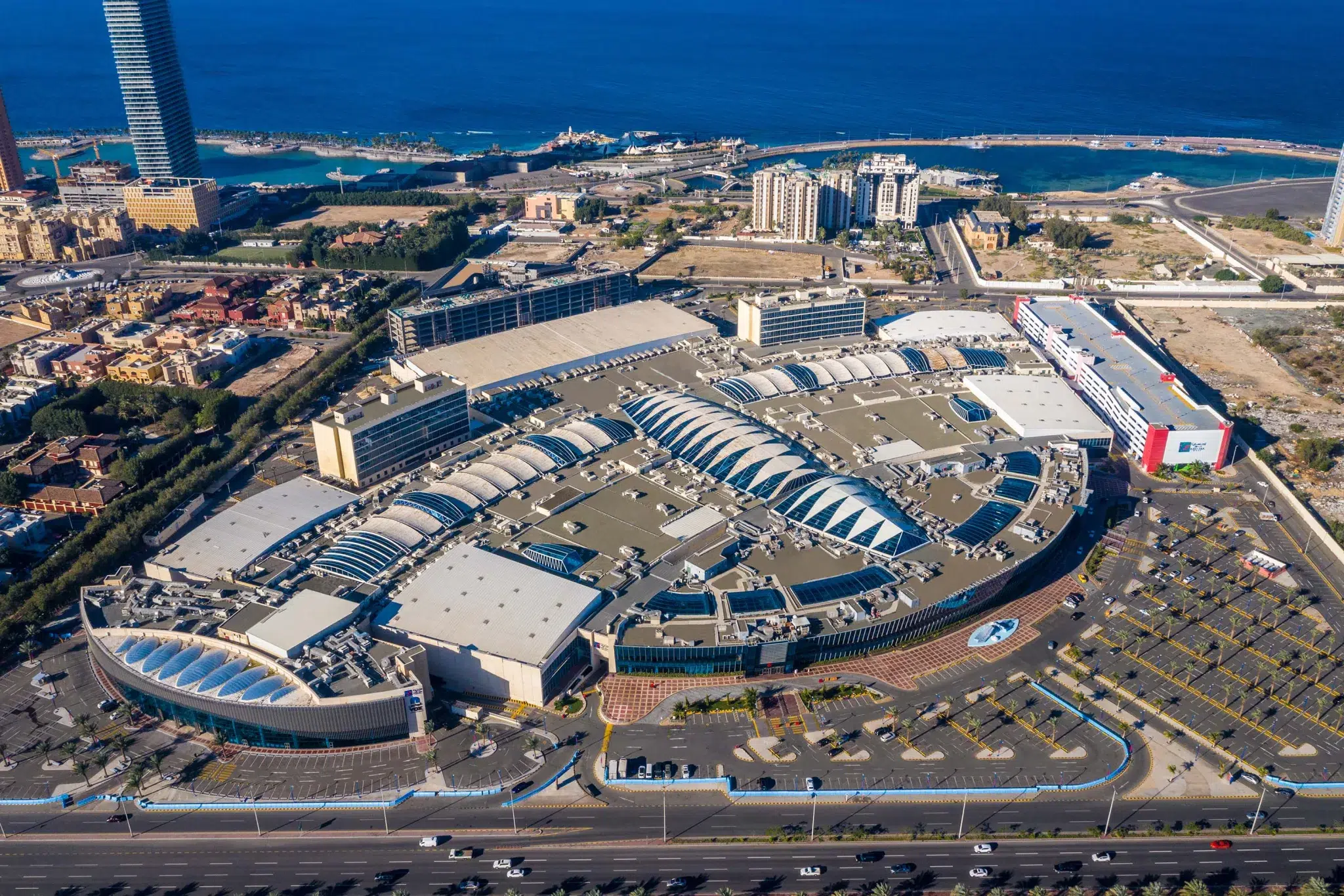 افتتاح مبنى المواقف